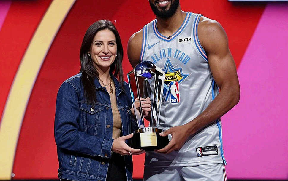 Cú Airball Định Mệnh: Khi Kobe Bryant 18 Tuổi Dạy Chúng Ta Về Sự Vĩ Đại