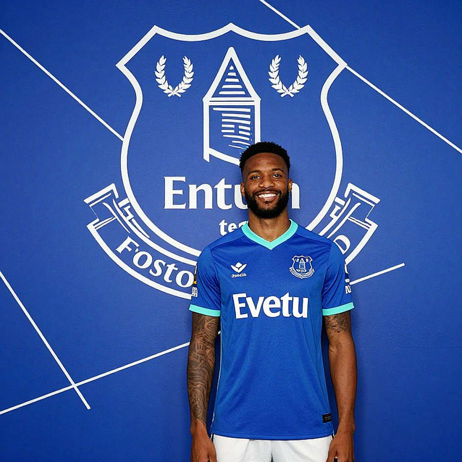 Ba ngày giữa hai trận: Persib Bandung và bài toán phá khối phòng ngự của Viettel