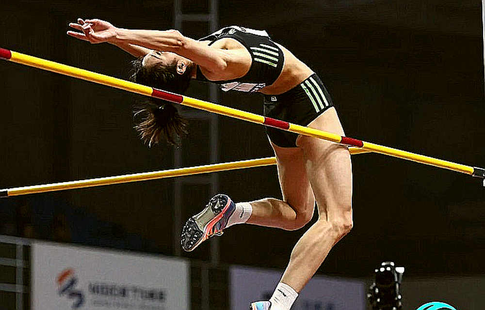 Budapest 2026: Ánh đèn 400m rào nam và hai nhà vô địch nữ đứng ngoài khung hình Budapest 2026: Ánh đèn 400m rào nam và hai nhà vô địch nữ đứng ngoài khung hình